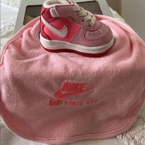 Baby shoes